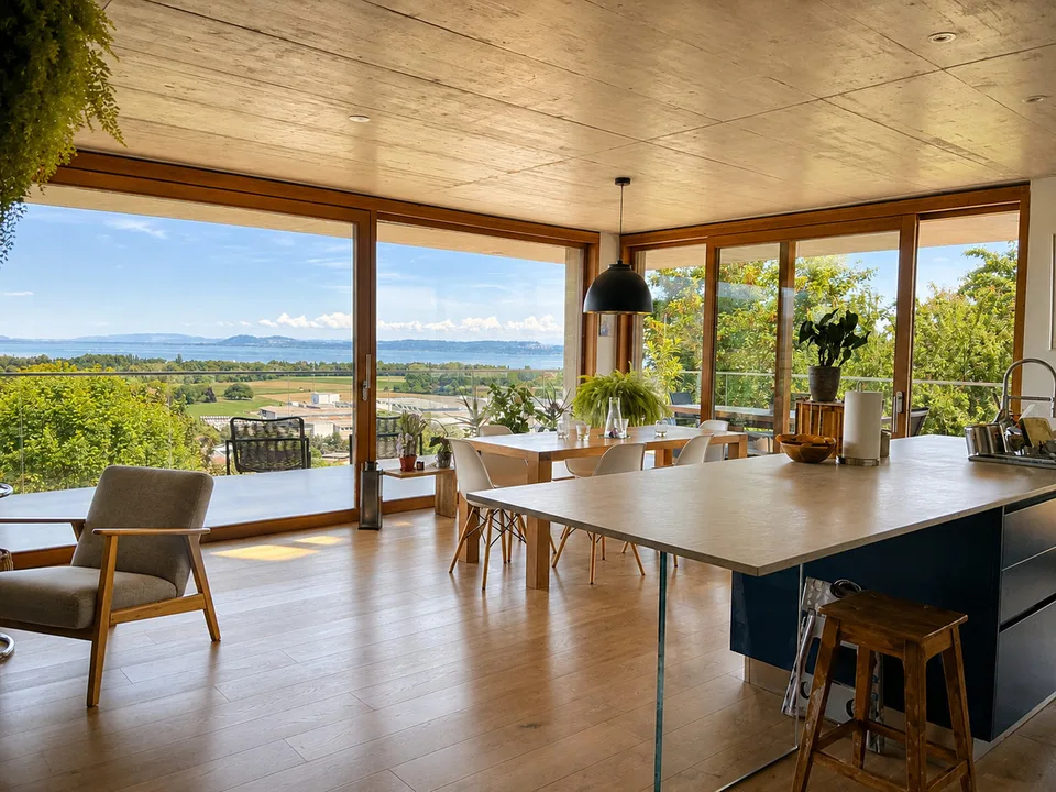 Luxury attic of 6.5 rooms with large terrace