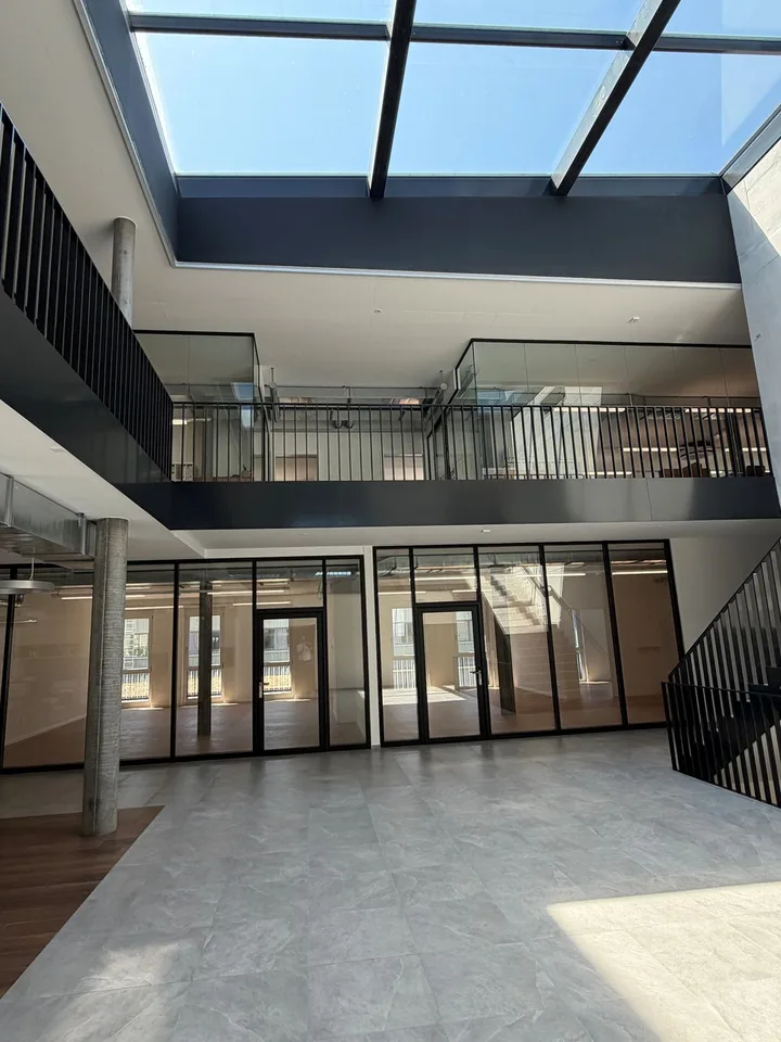 230m² Office, 1052 Le Mont-sur-Lausanne