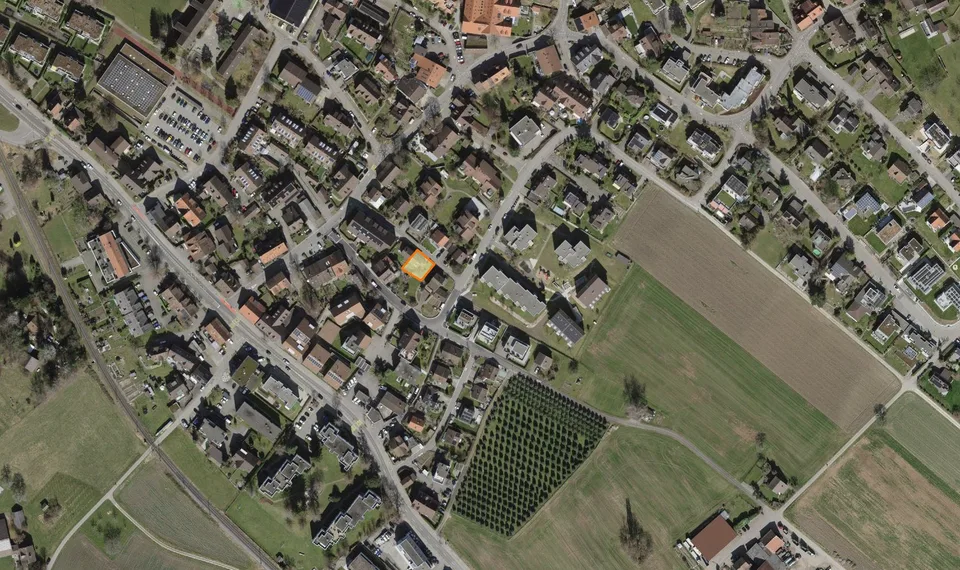 Maison unifamiliale à Pfäffikon ZH – Vie idyllique dans le vert