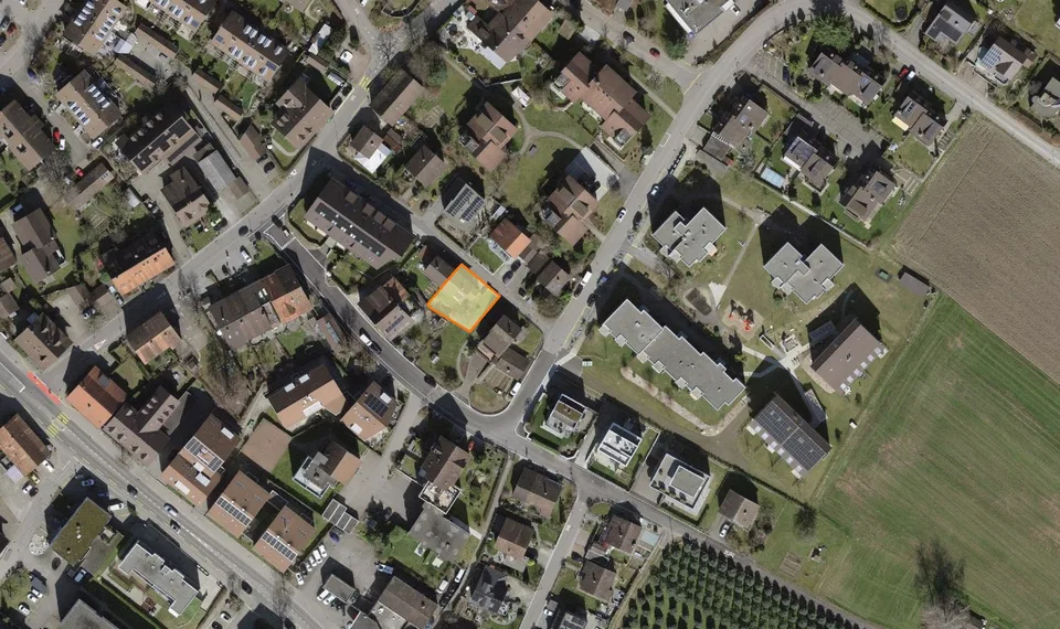 Maison unifamiliale à Pfäffikon ZH – Vie idyllique dans le vert