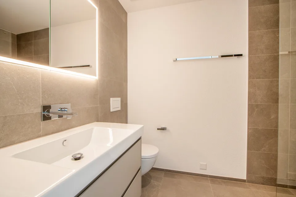 Traumhafte 4.5-Zimmer Erdgeschosswohnung in unmittelbarer Seenähe!