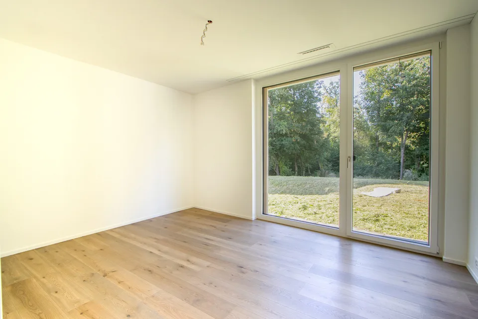 Traumhafte 4.5-Zimmer Erdgeschosswohnung in unmittelbarer Seenähe!