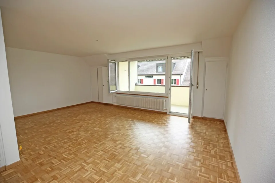 Monolocale parzialmente ristrutturato vicino a Berna - 57 m2