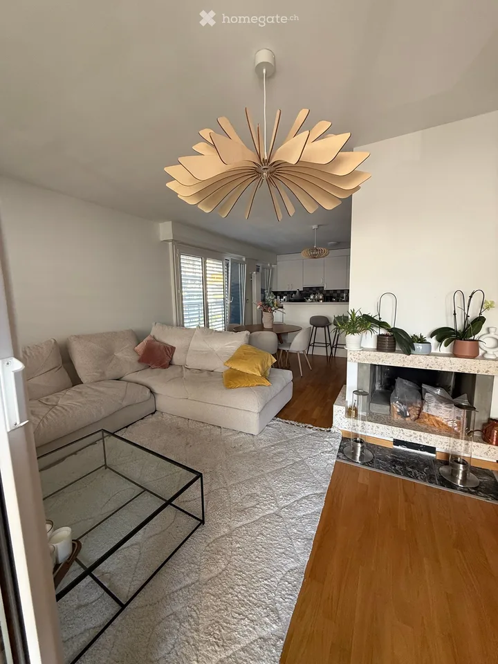 Spacious 5.5-room apartment with 3 terraces & lake view – in the heart of Montreux