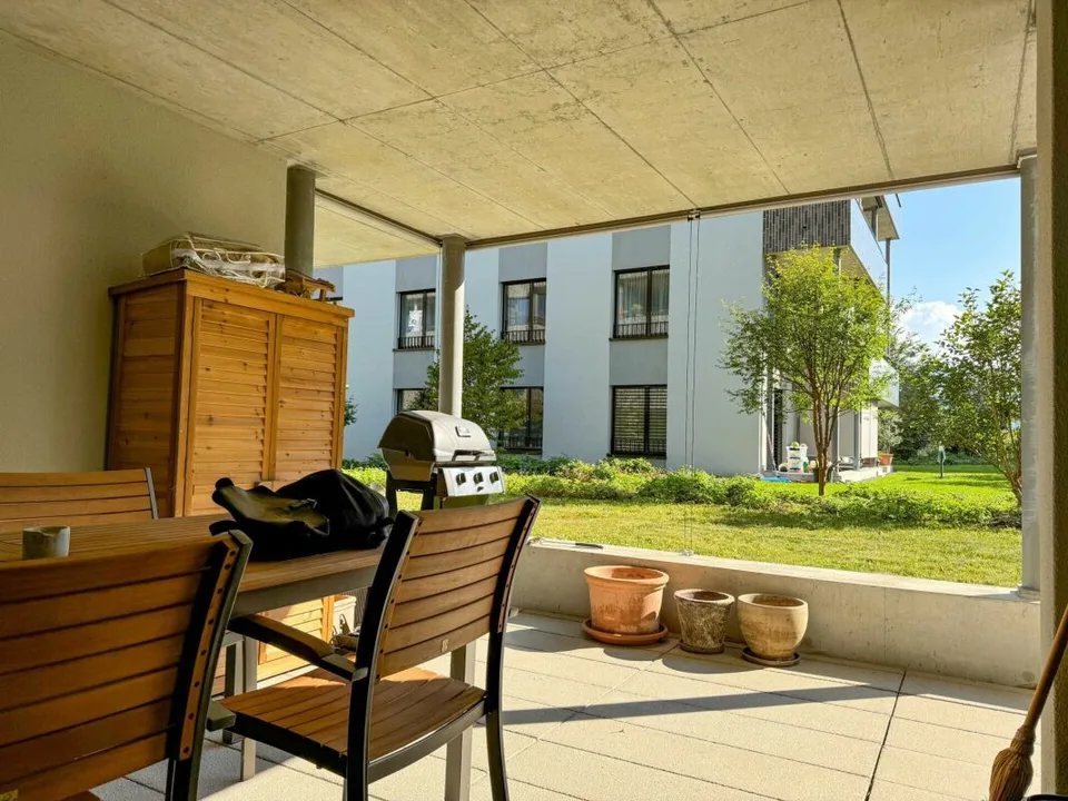 Brand new 3.5 room apartment in the popular "Langrüti" development for rent!