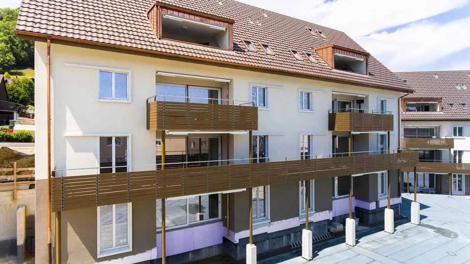 MODERNE WOHNUNG AN RUHIGER LAGE IN BRUNEGG