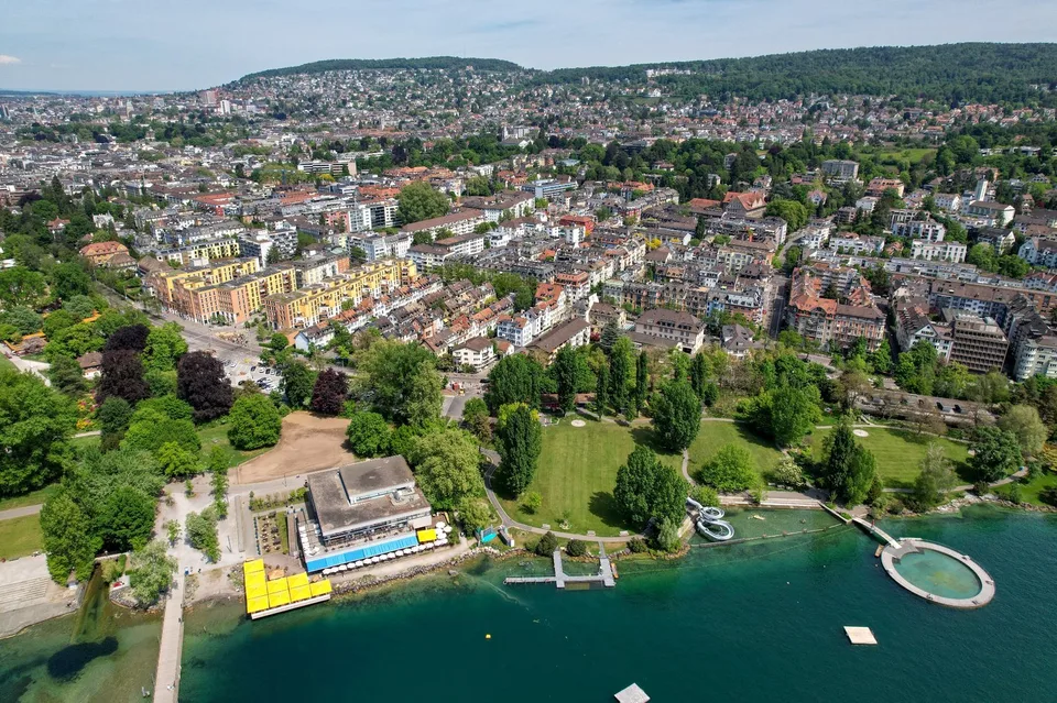 Exklusive 3.5-Zimmer-Wohnung im Seefeld - direkt am See