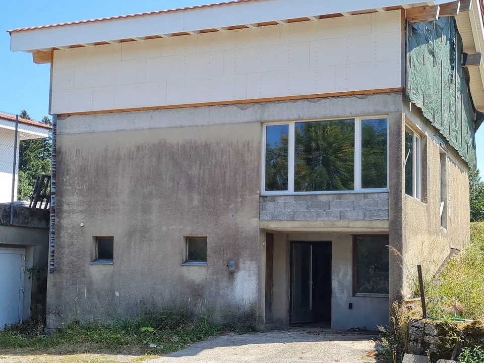 4,5-Zimmer-Haus + Mezzanin am Stadtrand von Saignelégier, wird komplett verkauft
