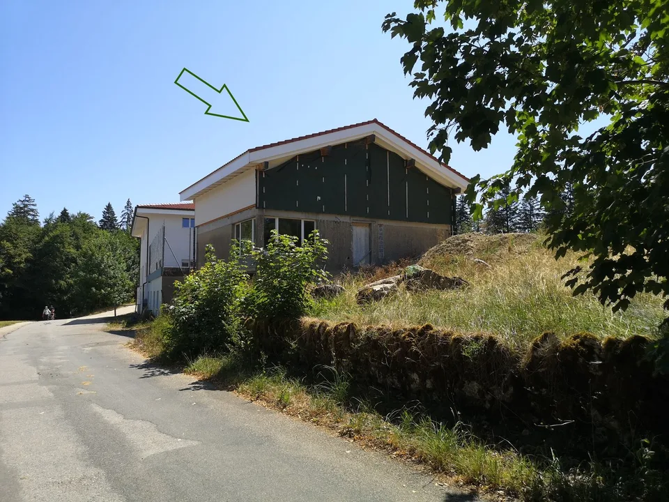 4,5-Zimmer-Haus + Mezzanin am Stadtrand von Saignelégier, wird komplett verkauft