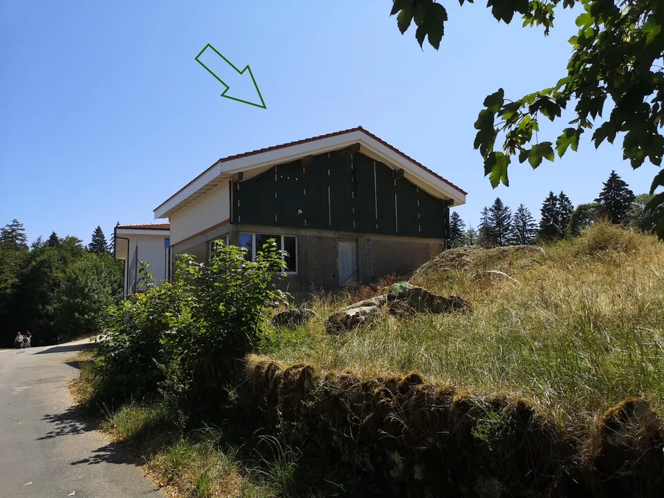 4,5-Zimmer-Haus + Mezzanin am Stadtrand von Saignelégier, wird komplett verkauft