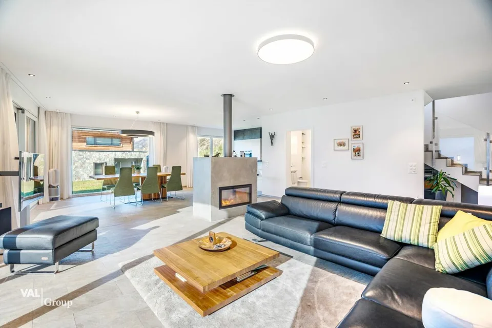 Exclusive, furnished house with Alpine panorama for year-round rent