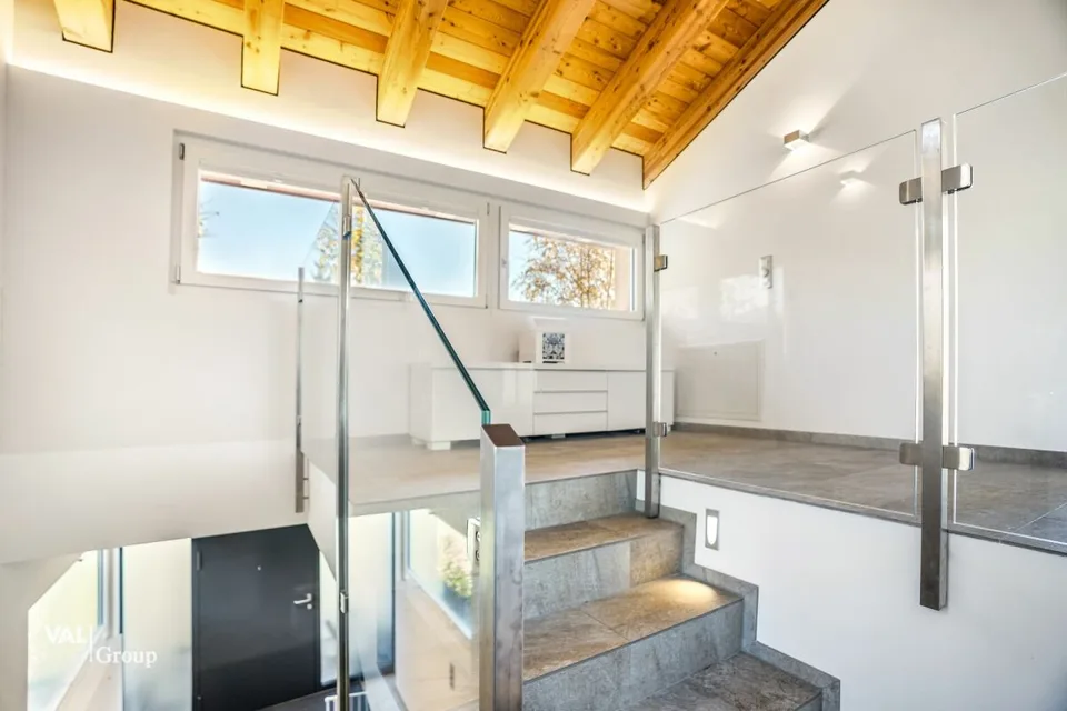 Exclusive, furnished house with Alpine panorama for year-round rent