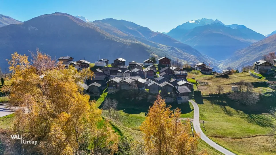 Exclusive, furnished house with Alpine panorama for year-round rent