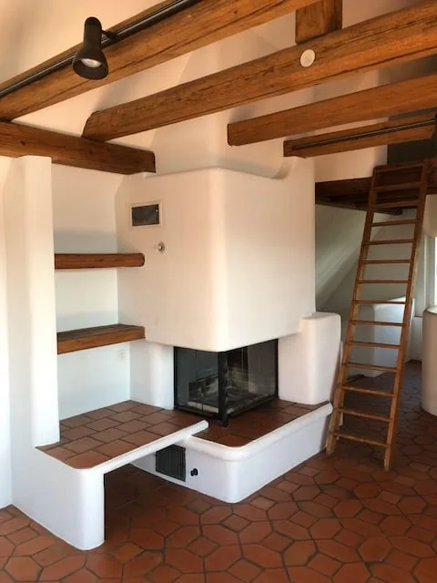 Charmante 3.5-Zimmer-Maisonette-Wohnung mit zwei Balkonen in Zollikon