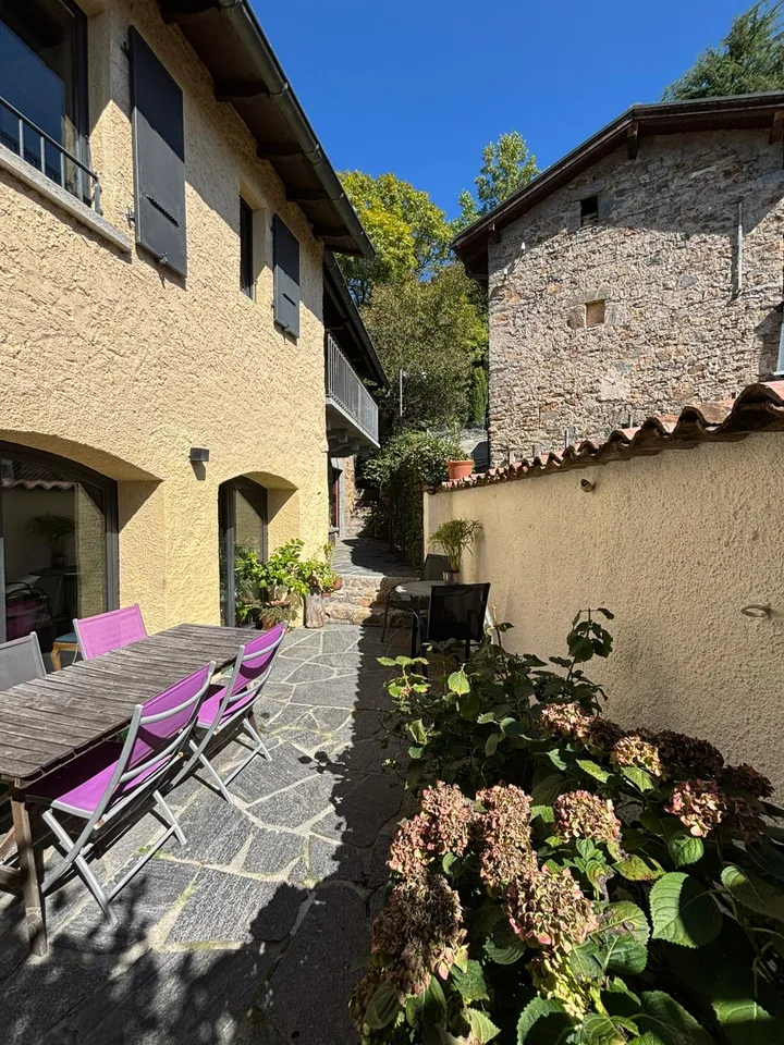 Magnifica casa indipendente nel nucleo