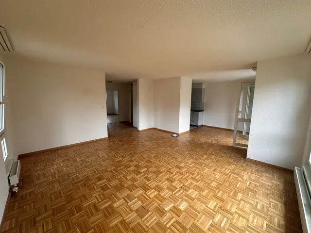 Grosse 3.5-Zimmer-Wohnung mit Balkon