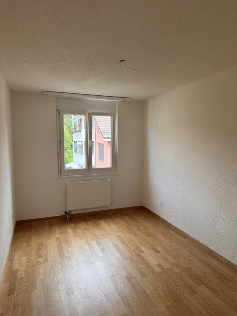 Grosse 3.5-Zimmer-Wohnung mit Balkon