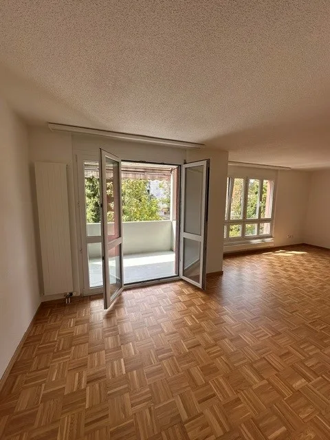 Grosse 3.5-Zimmer-Wohnung mit Balkon
