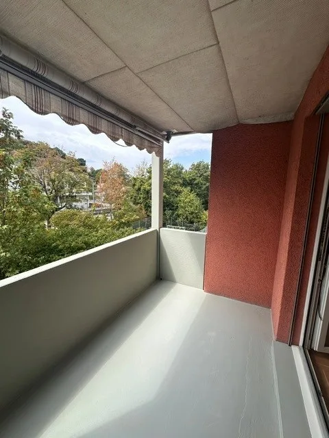 Grosse 3.5-Zimmer-Wohnung mit Balkon