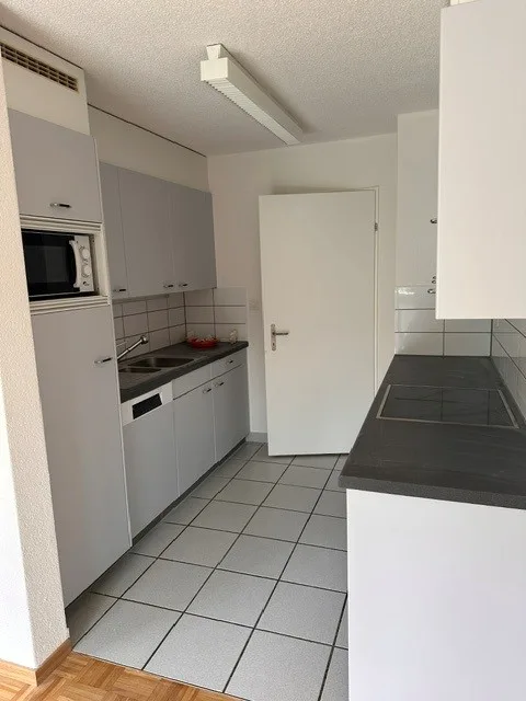 Grosse 3.5-Zimmer-Wohnung mit Balkon