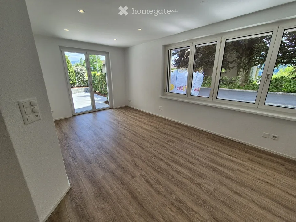 Modern 2.5-room ground-floor apartment with terrace (30m2) in Schmerikon