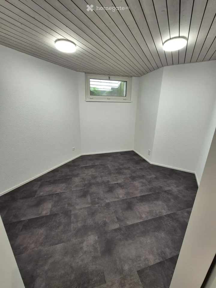 Modern 2.5-room ground-floor apartment with terrace (30m2) in Schmerikon
