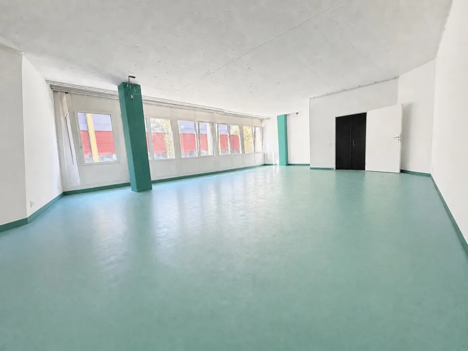 Räume für Büro, Atelier, Therapieraum, Yogakurse, Photo-Shooting, Werkraum, Künsteratellier