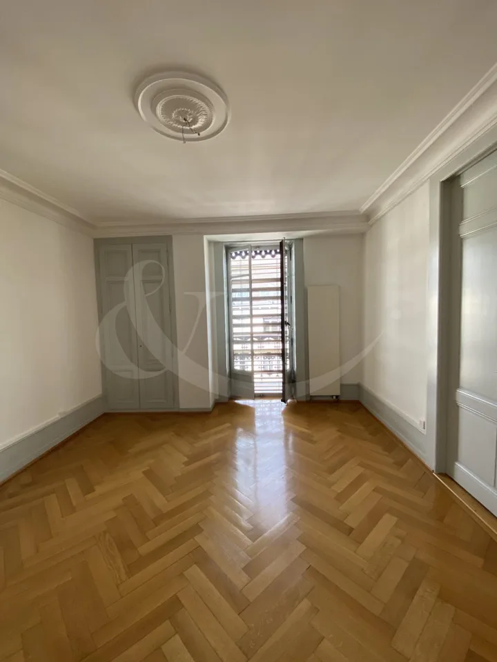 Rue Bovy-Lysberg 9 - Hesse 12, Appartement de 5 pièces