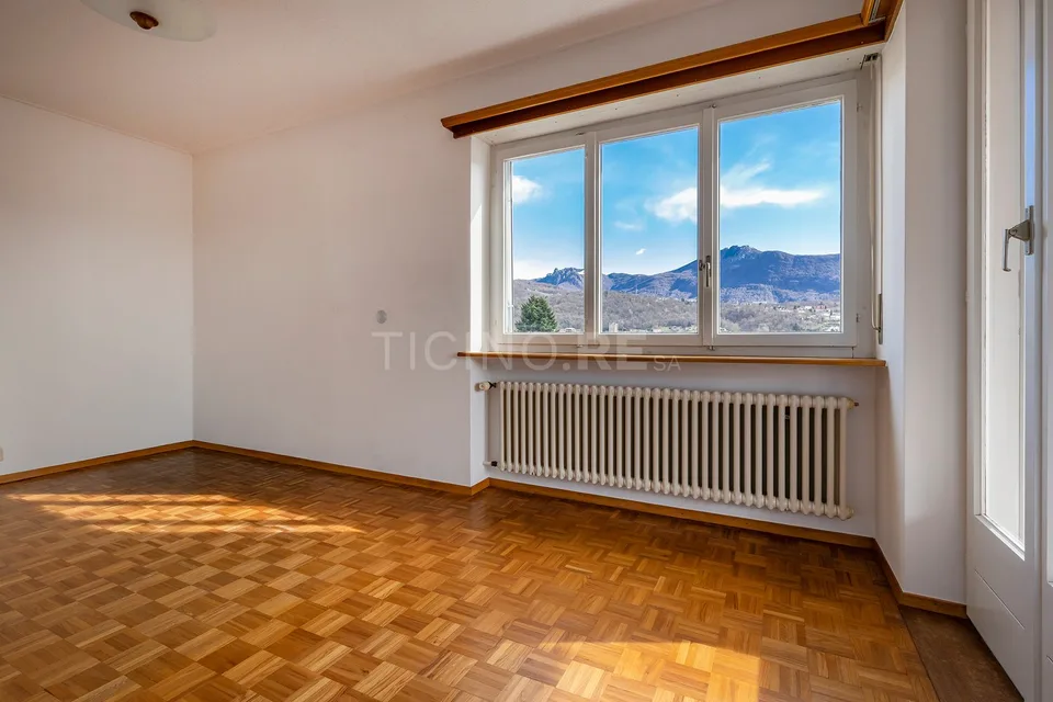Spacious single-family house in a quiet residential area of Manno