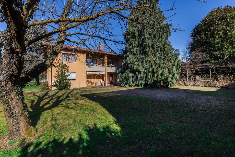 Single-family house with 5.5 rooms and large garden – Genestrerio (Mendrisiotto)