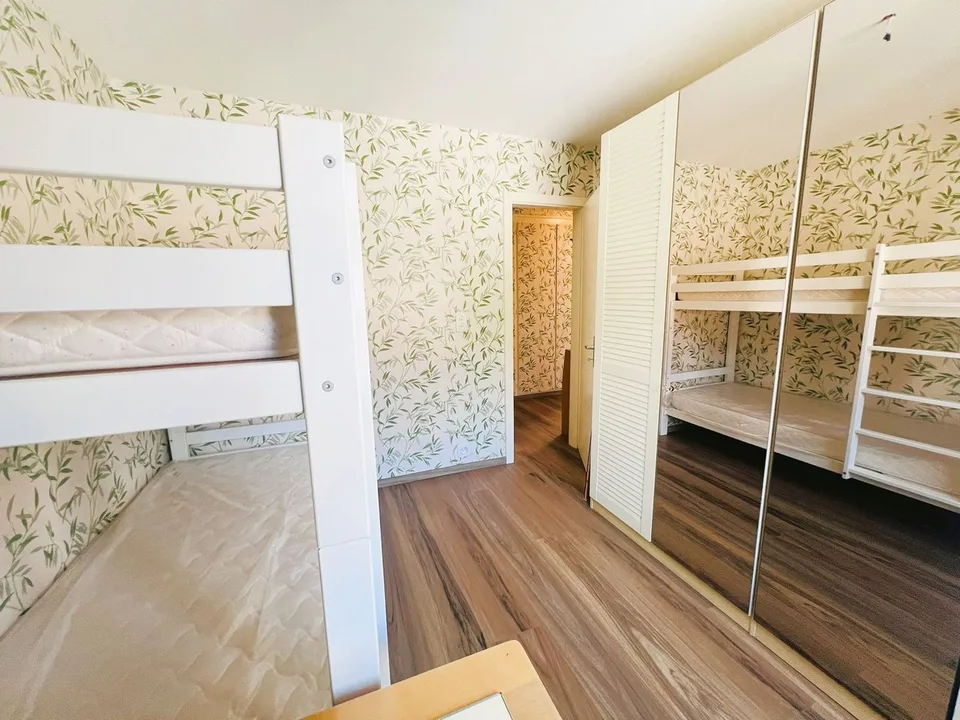 Prächtige 3.5 Zimmer - Geräumig und hell - Ideal gelegen - Schöne Aussicht - Ruhige Lage