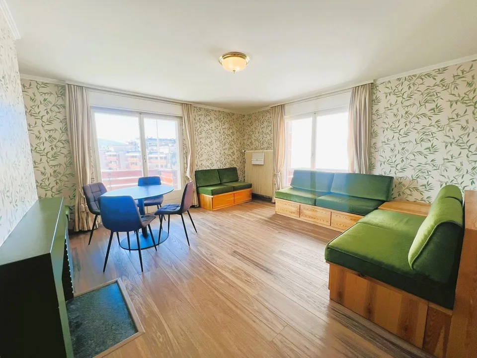 Prächtige 3.5 Zimmer - Geräumig und hell - Ideal gelegen - Schöne Aussicht - Ruhige Lage