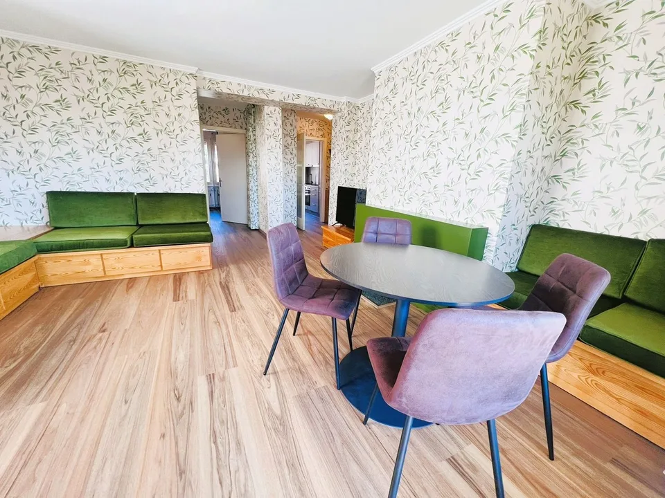 Prächtige 3.5 Zimmer - Geräumig und hell - Ideal gelegen - Schöne Aussicht - Ruhige Lage