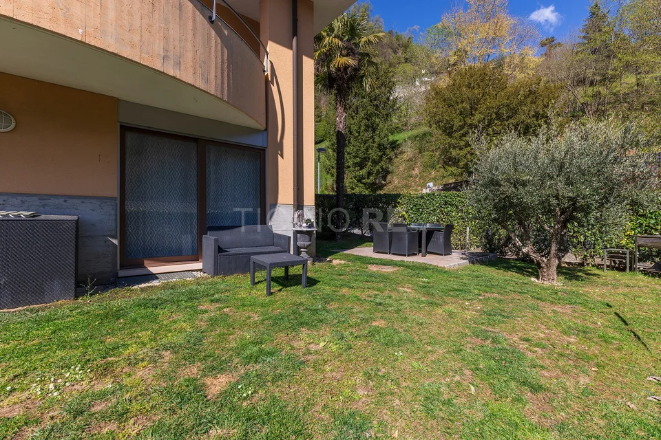 Villa near the lake in Figino – Privacy, nature and possibility of a two-family home just a few minutes from Lugano