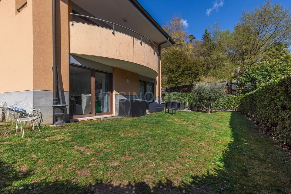 Villa near the lake in Figino – Privacy, nature and possibility of a two-family home just a few minutes from Lugano