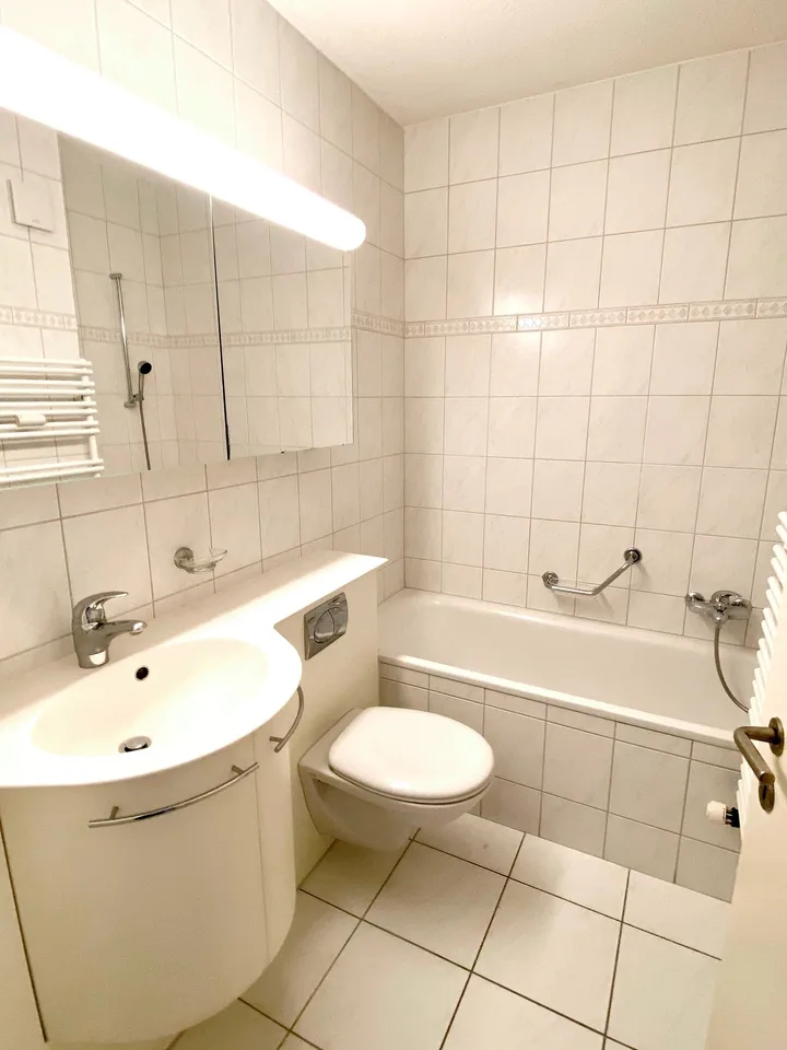 Beautiful, spacious 3-room apartment for rent in a central location in Muri near Bern