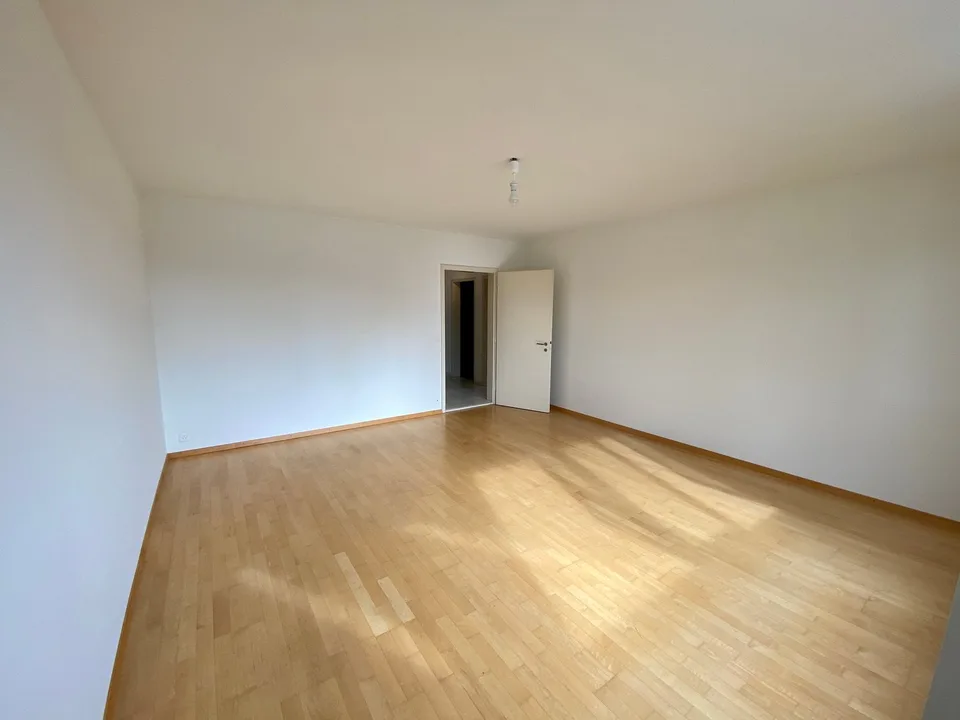 Beautiful, spacious 3-room apartment for rent in a central location in Muri near Bern