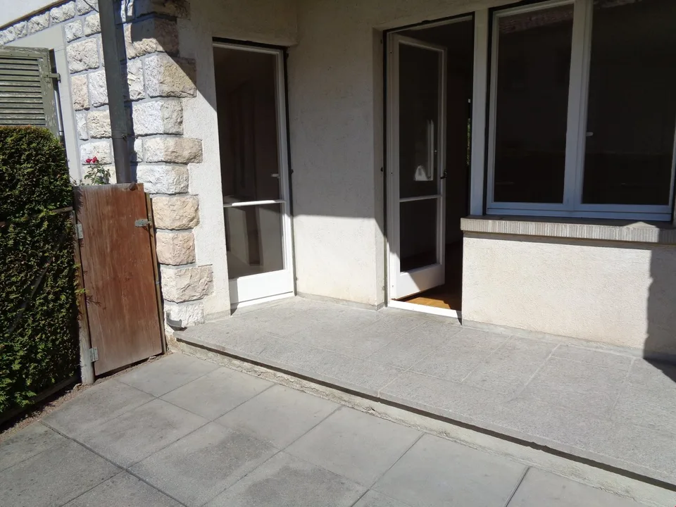 Apartment located in a small building with 5 apartments