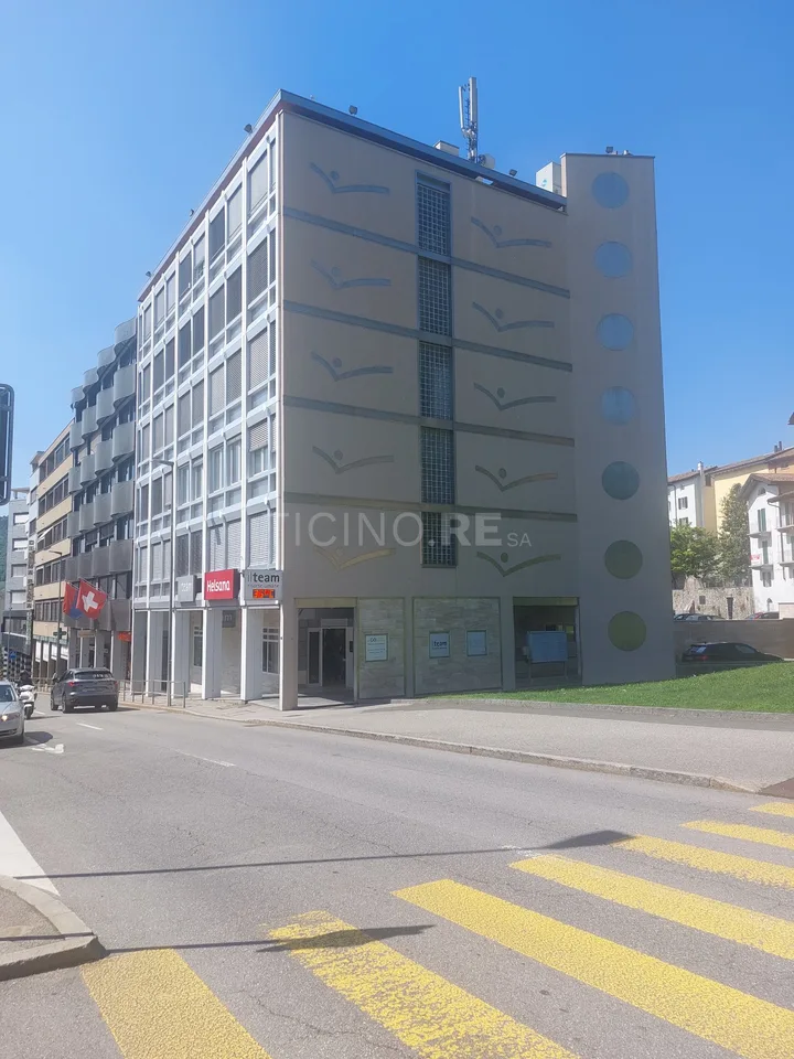 Immeuble commercial à vendre à Mendrisio