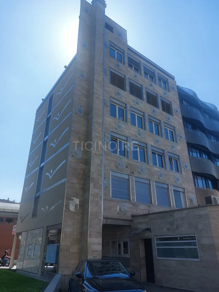 Edificio Commerciale in vendita a Mendrisio