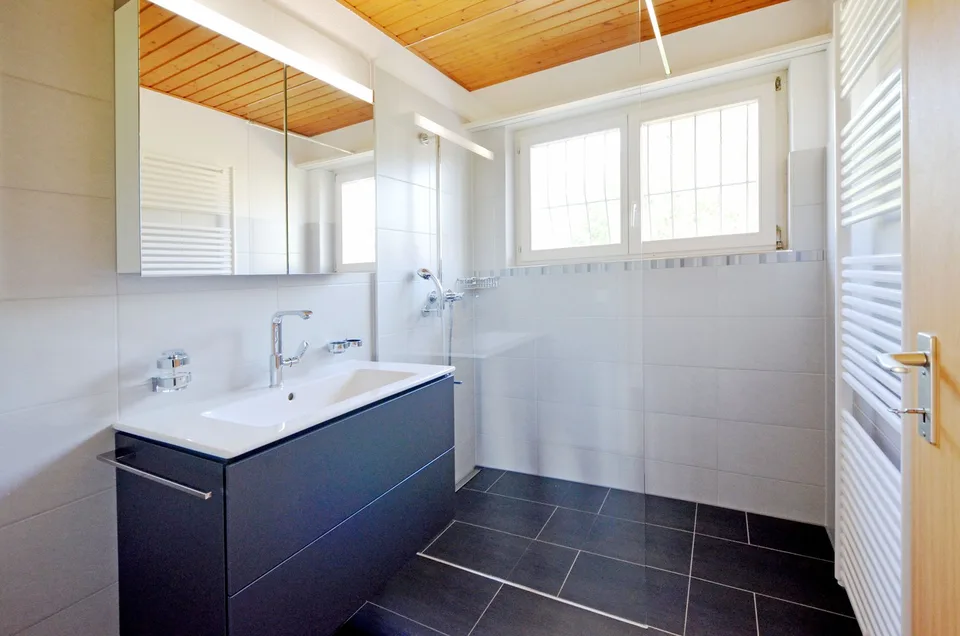 Maison avec deux unités d'habitation en centre-ville