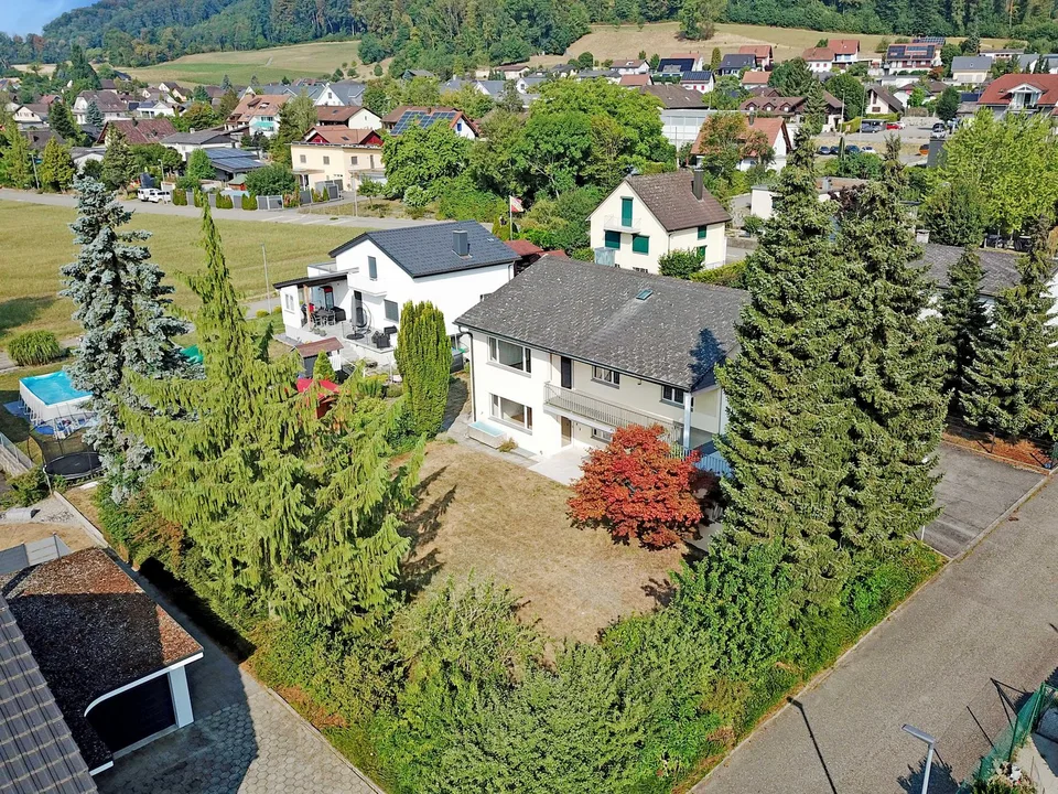 Maison avec deux unités d'habitation en centre-ville