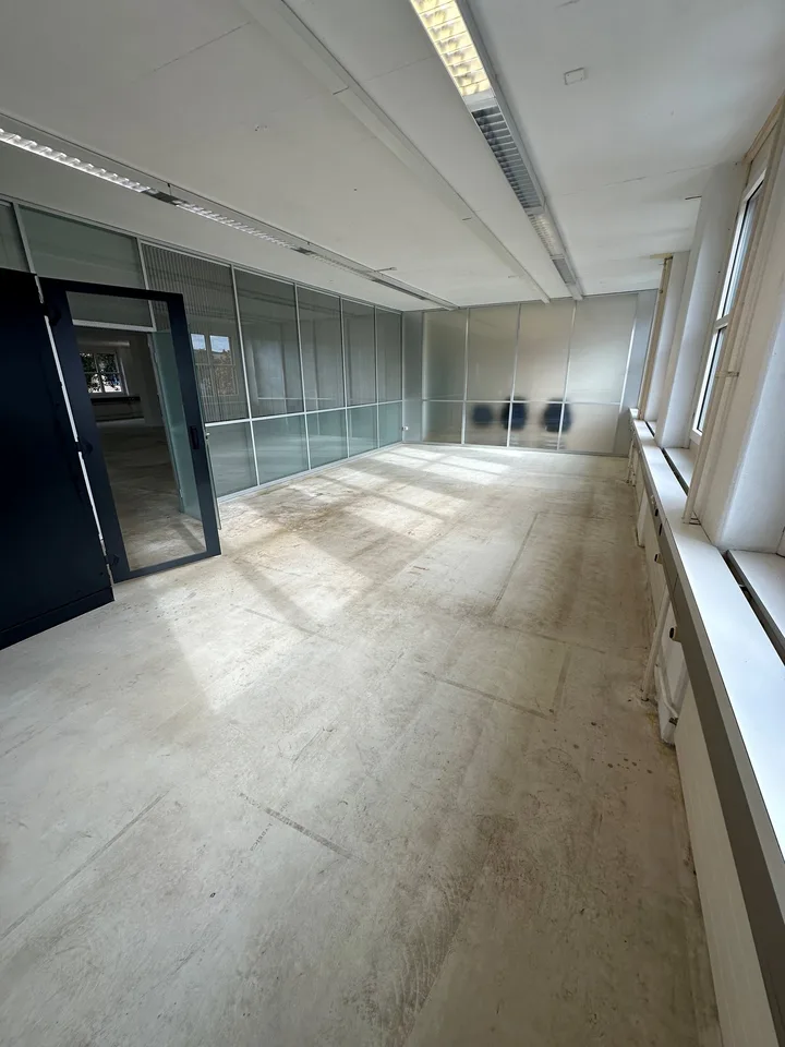 Bureau/Espace commercial à Effretikon