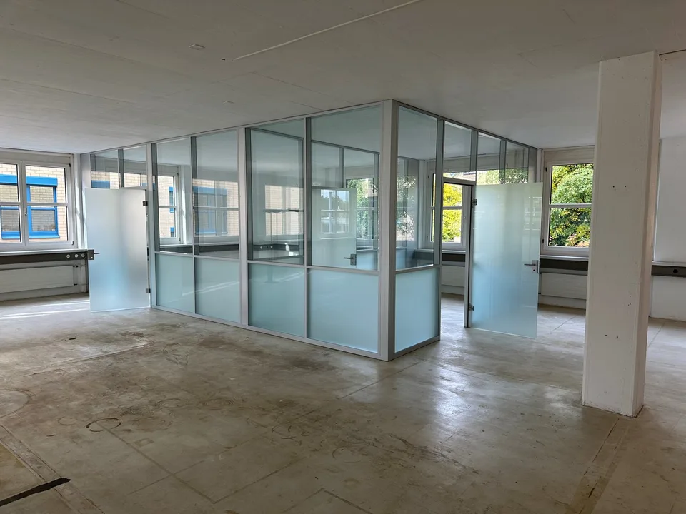 Bureau/Espace commercial à Effretikon