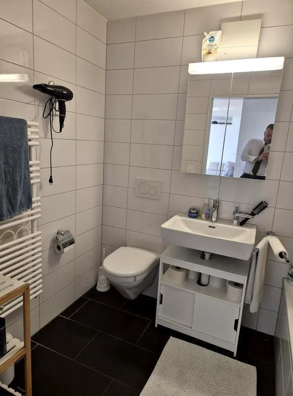 2½ ZI-WOHNUNG IN ZÜRICH - KREIS 9 ALTSTETTEN, MÖBLIERT, TEMPORÄR