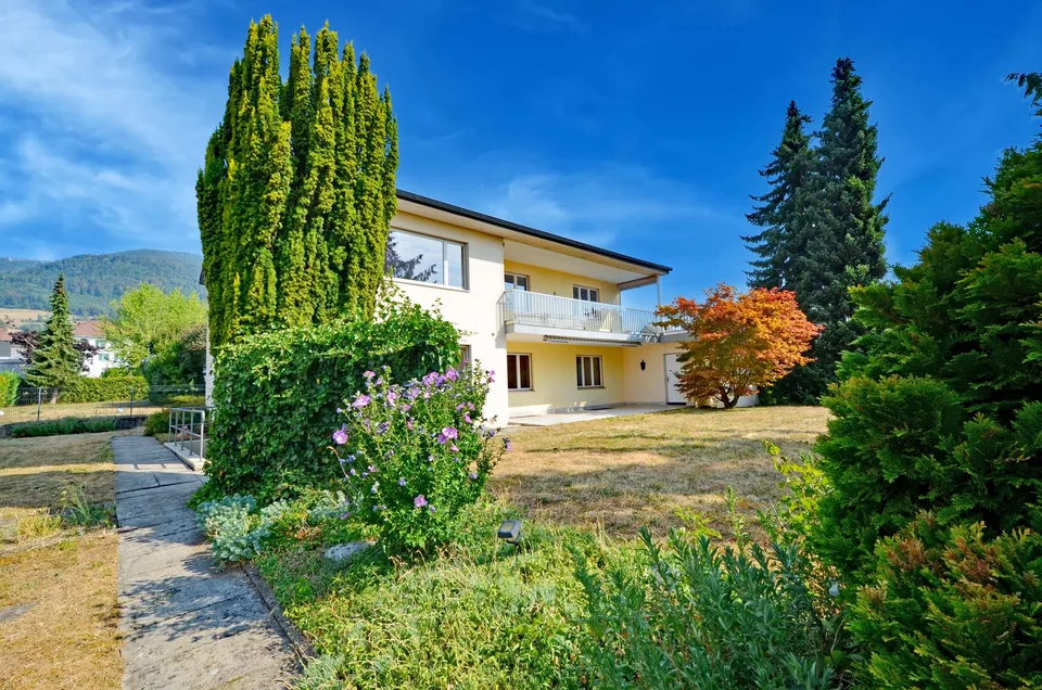 Mehrgenerationenhaus. Zwei Wohnungen. Viele Möglichkeiten.