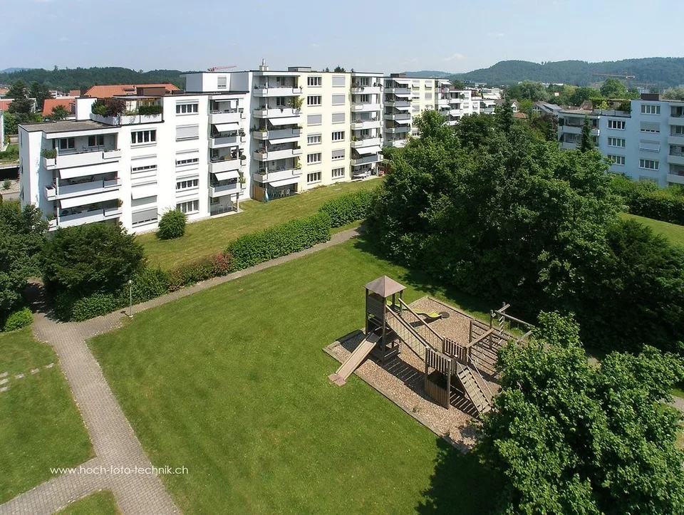 Ihre neu sanierte 4.5 Zimmerwohnung mit zwei Balkonen