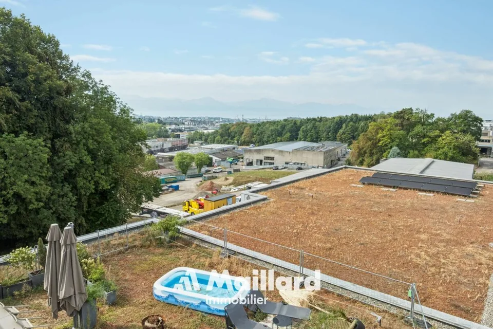 Superba attico contemporaneo con terrazza privata di oltre 100 m²