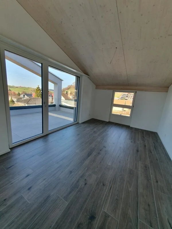 Location : appartement de 4,5 pièces en mansarde