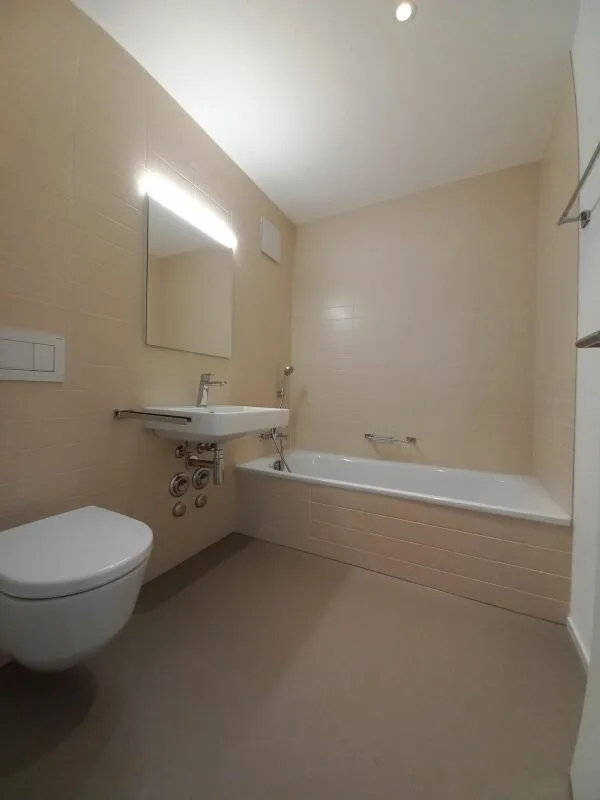 Grosszügige 3.5 Zimmerwohnung